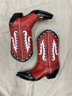 Vintage red and black cowboy boots size 7-8 Black Cowboy Boots, Black Cowboy, Spring Boots, Vintage Children, Red And Black, Cowboy Boots, Ring Earrings, Accessories Hats, Cowboy