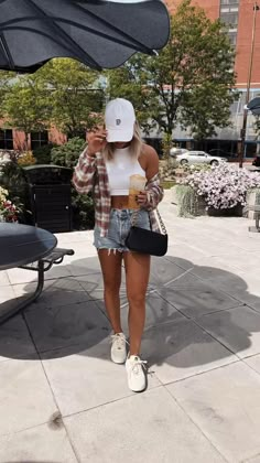 Beer Garden Outfit Summer, Train Ride Outfit Summer, Cute Bike Ride Outfits, Baseball Hat Outfits For Women Summer, Mini Golf Date Outfit Summer, New Jersey Outfits Summer, What To Wear To The Fair Summer, Atlanta Outfits Summer, Opening Day Baseball Outfit