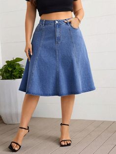 Flared Denim Skirt, Plus Size Summer Casual, Denim Skirt Outfits, Lace Dress With Sleeves, Jeans Casual, Plus Size Summer, Skirt Design, Skirts With Pockets, Casual Denim