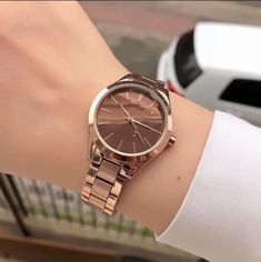 Classy Womens Watches, Trendy Watches Women Fashion, Trendy Watches Women, Stylish Watches For Girls, Elegant Watches Women, Watches Women Simple, Pretty Watches, Rolex Watches Women, Classy Watch