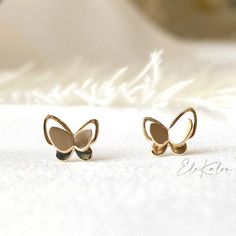 One pair of Medium Size Dainty minimalist 10K SOLID Gold butterfly stud Earrings💍 Detail:✔️Metal Purity: 10K Solid Gold✔️Color:  Choice of Yellow Gold it Rose Gold✔️Size: 8x7mm each✔️Sold as One Pair, come with 10k gold with silicon backings🛠️ Production Time: Made to Order, 3-4 WeeksIf you would like tiny butterfly stud earrings, see below listings📍https://etsy.me/2AOZykOThinking Maybe another type of butterfly earrings?📍https://etsy.me/37syq75📦Shipping Details📍Everything Ship from Toront Elegant Butterfly Earrings For Everyday Wear, Elegant Butterfly Earrings For Everyday, Elegant Everyday Butterfly Earrings, Gold Minimalist Earrings With Butterfly Charm, Minimalist Gold Earrings With Butterfly Charm, Rose Gold Butterfly Charm Earrings As Gift, Rose Gold Earrings With Butterfly Charm As Gift, Rose Gold Butterfly Charm Earrings For Gift, 14k Gold Butterfly Earrings For Gift