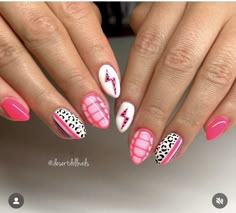 Nashville Nails Ideas Pink, Hot Halloween Nails, Pink Nashville Nails, Pink Disco Cowgirl Nails, Preppy Cowgirl Nail Ideas, Funky Pink Nails, Hot Pink Halloween Nails, Pink Cowgirl Nails, Disco Cowgirl Nails