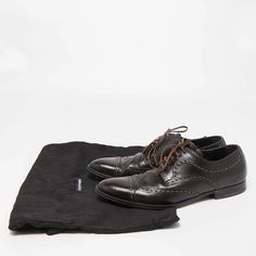 description: Take your shoe game a notch up with these designer derby shoes from Louis Vuitton. The brown leather formal shoes for men are added with lace-up closure and low heels..gender: Men.includes: Original Dustbag.Size: UK 7 (EU 41/US 8).Exterior Material: Leather.Lining Material: Leather.Insole Material: Leather.Sole Material: Rubber.Origin: Italy.Closure Type: Lace Up.Outsole Length: 32 cm.Outsole Width: 10 cm.Condition:.Good.Overall in good condition with minor wrinkles & scuff on exterior, minor wear on sole/insole. Brown Brogues, Leather Formal Shoes, Louis Vuitton Brown, Formal Shoes For Men, Louis Vuitton Shoes, Shoes Dress, Luxury Closet, Derby Shoes, Formal Shoes