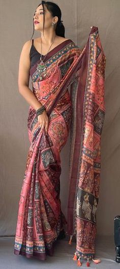 Pink and Majenta color Saree in Cotton fabric with Printed work Pink Bandhani Saree, Saree Contrast Blouse, Kalamkari Print, Kalamkari Designs, Party Wear Sarees Online, Fancy Saree, Kalamkari Saree, Traditional Indian Outfits, Wedding Sarees