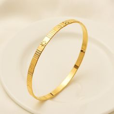 Afraic Jewelry-24k Gold Bangle for Women Gold Dubai Bride Wedding Ethiopian Bracelet Africa Bangle Arab Jewelry Gold Charm BraceletModel Number:3256804576621223Feature:1.100% Brand New and High Quality.2.Material : Brass3.Occasion: Anniversary, Engagement, Gift, Party4.Package: Opp bags5.Stock: In stock item6.Nickel free and Lead free.7.Satisfy European standardNotice: Arab Jewelry, Gold Bangles For Women, Gold Bangle, Cartier Love Bracelet, Jewelry Gold, Bride Wedding, Gold Charm, Gold Bangles, Wedding Bride