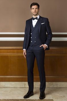 Reception Suits, Wedding Suits Men Black, Men Suits Black, Groom Tuxedo Wedding, Black Tuxedo Suit, Best Wedding Suits, Groom Dress Men, Black Suit Wedding