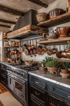 Bringing the Outdoors In: 35 Farmhouse Kitchen Decor Ideas with Greenery (2024) Cocina Ideas, Rustic Tableware, Farmhouse Kitchen Decor Ideas, Inviting Kitchen, Cook Kitchen, Tile Splashback, Artisanal Design, Kitchen Decor Ideas, New House - Kitchen