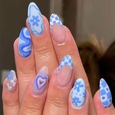 Almond Shaped Floral Pattern Press On Nails * 24pcs * Color: Blue * 1 Glue Sheet * 1 Nail File Cute Winter Nails Short, Feminine Manicure, Anna Nails, Heart Purple, Nails Glossy, Minimal Boho, Easy Nails, Colorful Nails