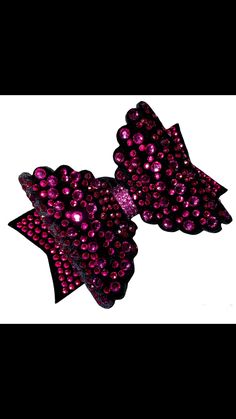 #pink #cheerbow #cheerbows #allstarcheer #schoolcheer #competitivecheer #teambows #custombows #dollybows #rhinestonebows #cheerleading #ilovebigbows #reccheer #sparkle Pink Bow, Cheerleading, Scrunchies