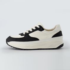 Score Lace-up Sneaker Black Media, Sneakers White, Sneakers For Sale, Shoes Online, Sneakers Fashion, Perfect Pair, Timeless Design, Memory Foam, Vegan Leather