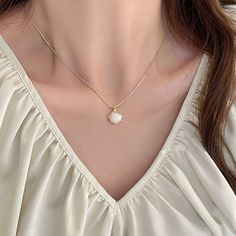 18K Gold White Shell Necklace, Mother Of Pearl Necklace, Dainty Necklace, Waterproof Stainless Steel Jewelry, Chain Necklace Minimalist Gift White Shell-shaped Pearl Pendant Jewelry, White Shell-shaped Necklace, Elegant Shell-shaped Necklace With Clavicle Chain, White Shell Necklace With Clavicle Chain, White Shell Charm Necklace As Gift, White Shell Charm Necklace For Gift, Shell-shaped Clavicle Chain Necklace, Dainty White Shell-shaped Necklace, White Pearl Chain Jewelry, Shell-shaped