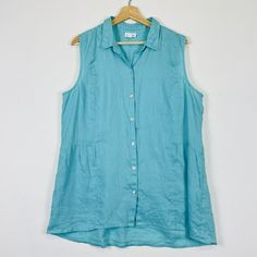 J. Jill Love Linen Aqua Blue Sleeveless Gathered Panel Blouse. Womens Large. Measures 28.5" From The Shoulder To The Bottom, And 22" Across The Front Under The Armholes. Great Pre-Owned Condition! Our Condition Guide: Unless Otherwise Noted, Our Clothing Items Are Pre-Owned. We Aim To Select High Quality, Lightly Used Items. We Generally Classify These Items As Excellent, Great, Or Good Condition. Unless An Item Is Extremely Rare, (For Example, A Vintage Item Or A Hard To Find In-Demand Item), W Closet Light, Blouse Shirt, Shirt Top, Aqua Blue, Clothing Items, Close Up, Top Shirt, Shirt Blouses, Top Blouse