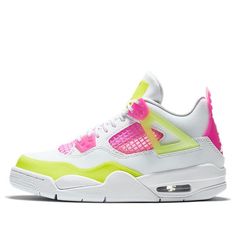 This Kids Nike Air Jordan 4 Retro GS "White Lemon Pink" continues the excellence of the AJ4 line. This pair is using kids favorite colors neon Lemon Venom/Pink Blast on the white to create irresistible cuteness. With AJ4's signature visible Air-Sole unit and red inner softpad, all kids are gonna wear this all day long. Yeezy 750, Nike X Travis Scott, Nike Air Jordan 4, Sporty Looks, Jordan 8, Jordan 2, Nike Dunk High, Jordan 4 Retro, Air Jordan 4