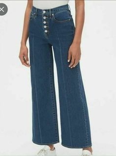 THIS AUCTION IS FOR A .....  BRAND NEW....Gap Denim Women's High Rise Wide Leg Button Fly Jeans. Size 16 / 33 Denim Wide Leg Pants Outfit, Wide Leg Pants Outfit, Button Jeans, Gap Denim, Button Fly Jeans, Wide Leg Denim, Like A Boss, My Clothes, Pants Outfit