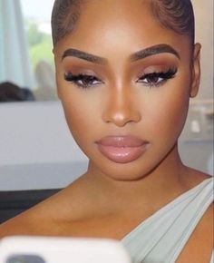 Bridal Makeup Brown Skin, Makeup For Black Dress, Makeup Brown Skin, Makeup Ideas For Black Women, Black Bridal Makeup, Natural Makeup Ideas, Glam Wedding Makeup