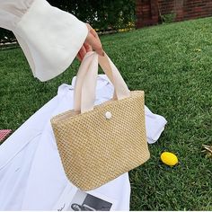 Place Of Origin : GUANG DONG Province Place Of Origin : GUANG DONG Province Model Number : WPP3115 Pattern Type : Solid Gender : WOMEN Style : Casual Lining Material : None Handbags Type : Day Clutches Main Material : Straw Shape : Clutch Summer Bohemian Handmade Weaving Bags Women Beach Straw Bag Wrapped Beach Bag Rattan Basket Handbags Travel Totes   Dimensions: upper width 29cm, lower width 24cm, height 19cm, thickness 12cm, handle height 13cm Material: Woven WHAT ABOUT REFUND?   Fast refund, Woven Beach Bags, Vacation Bag, Faux Leather Purse, Woven Handbags, Bohemian Handmade, Straw Handbags, Shoulder Strap Bag, Woven Tote Bag, Large Handbags