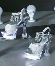 Chic Zircon Tassel Crystal Chunky Heel Sandals SilverMade of:-Sequins Upper.-Rubber sole- cushioned insole.5.51"/14cm Chunky Heel Chunky Heel Sandals, Linen Coat, Long Sleeve Outfits, Short Summer Dresses, Chunky Heels Sandals, Half Sleeve Dresses, Summer Dress Outfits, Fall Coat, Knitted Coat