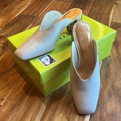 Beautiful Mule! Never Worn. Still In Box. Size 37. Ted Baker Shoes, Ted Baker London, Mule Clogs, Mules Shoes, Snake Skin, Ted Baker, Clogs, Cream, Women Shoes