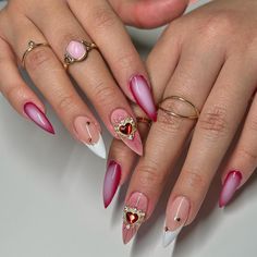 Unique Acrylic Nails, Pink Acrylic Nails, Heart Nails, Dream Nails, Fire Nails, Funky Nails, Chic Nails, Nails Inspo, Manicure E Pedicure