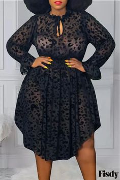 Fisdy - Talla Grande Vestido Negro Irregular Transparente Cuello en O con Estampado de Lunares Sexy Black Dress Elegant, Plus Size Black Dresses, Irregular Dress, Dress Sleeve Length, Dress Plus Size, Type A, Polka Dot Dress, Wholesale Fashion, Olivia Mark