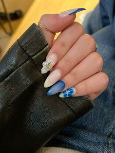 Aquarius Themed Nails, Blue Aesthetic Nails Almond, Blue Art Nails, Simple Gel X Nails Almond, Lavender Nail Design Ideas, Blue Detail Nails, Ahs Style Nails, Pastel Blue Nails Design, Nail Ideas Coffin Shape