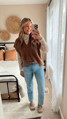 Sweaters With Boot Cut Jeans, Casual Office Outfits Fall, Comfy Jean Outfits Winter, Cold And Windy Outfits, Tan Mock Neck Top Outfit, Fall 24 Outfit Trends, Comfy Mom Aesthetic, Teacher Sweater Vest Outfit, Black On Black Summer Outfits