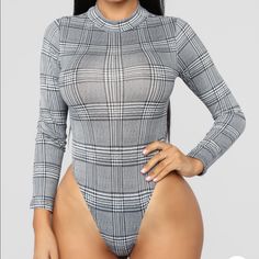 Never Wornnnn Trendy Fitted Gray Bodysuit, Trendy Gray Bodysuit For Spring, Fashion Nova Tops, Bodysuit Fashion, Womens Loungewear, Womens Bodysuit, Black Bodysuit, Body Suit, Long Sleeve Bodysuit