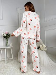 Elevate your loungewear with our Letter And Peach Pattern Drop Flannelette Set. Embrace comfort in style with long sleeves, loose fit, and cozy flannelette fabric. Express your unique style with letter, fruit, and vegetable motifs. Suitable for family moments, this 2-piece set exudes individuality. Easy care with machine washable. Features: Pattern Type: Letter, Fruit, And Vegetable Type: Pant Sets Sleeve Length: Long Sleeve Fit Type: Loose Number of Pieces: 2 Piece Set Fabric: Non-Stretch Scene Peach Pattern, Pant Sets, Family Moments, Patterned Fabric, Cool Items, Shoulder Sleeve, Fabric Patterns, Pajama Set, Unique Style