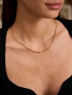 This timeless Textured Paperclip Chain Necklace showcases a classic, textured design. At 45 centimeters in length, it can be worn alone or with a pendant. Its sturdy metal construction ensures a long-lasting, durable accessory. Details Recycled Silver: 18ct gold vermeil Length: 45cm/18" Width: 4.2mm Chain made In Italy Paperclip Chain Necklace, Paperclip Necklace, Chain Necklace Gold, Luxury Jewelry Brands, Textured Design, Ring Pendant Necklace, Solid Gold Jewelry, Recycled Silver, Pendant Rings