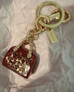 Key Chains Aesthetic, Red Car Accessories, Resin Purse, Chains Aesthetic, Dope Jewelry Accessories, Keychain Ideas, Pretty Jewelry Necklaces, Luxury Purses