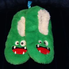 New With Tags Boys Slippers Size L/Xl From Sketchers Green Monster, Very Soft And Comfy, Non-Slip Bottoms Green Non-slip Casual Slippers, Casual Green Non-slip Slippers, Playful Winter Slip-on Slippers, Cute Green Non-slip Slippers, Fun Round Toe Slippers For Playtime, Cute Green Slippers With Round Toe, Winter Fun Non-slip Slippers, Fun Non-slip Winter Slippers, Fun Non-slip Slippers For Playtime