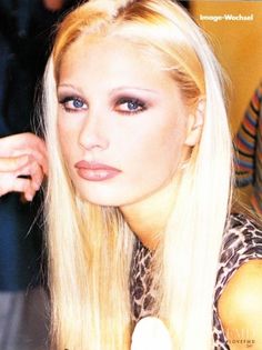 Kirsty Hume, Show Makeup, Makeup Ads, Red Carpet Hair, Vintage Hollywood Glamour, Vogue Germany, Models Makeup