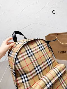 Charm Fashion - BBR Bags - 1691 A+ Excellent Quality copies; Contact us if you've any questions in your mind. Branded Packaging, Burberry Bag, Grade 1, Luxury Items, Evening Bags, Luxury Bags, Contact Us, Fashion Bags, Clutch Bag