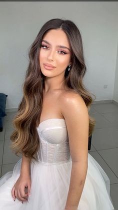 Bridal Hairstyles Half Up Half Down Straight Hair, Loose Bride Hair, Bridal Hair Down Long Middle Part, Bridal Hair Down Brunette Loose Curls, Bride Loose Hair, Long Wavy Hair Bride, Wedding Hairstyles For Long Hair Middle Part, Bridal Hairstyle Down With Veil, Brides Hair Down