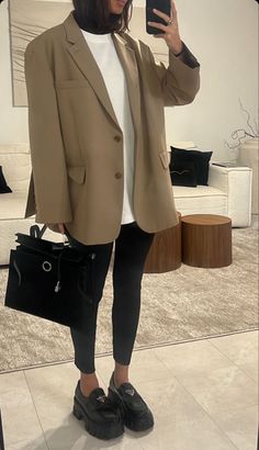 Blazer Office Outfit, Frankie Shop Blazer Outfit, The Frankie Shop Boyfriend Blazer, The Frankie Shop Oversized Boyfriend Blazer, The Frankie Shop Blazer, Frankie Shop Oversized Boyfriend Blazer, Frankie Shop Blazer, The Frankie Shop, Frankie Shop