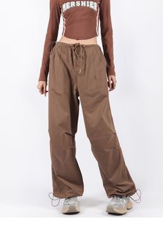 Level up your wardrobe with nightcity clothing’s Wide Leg Oversized Parachute Pants. Elevate your wardrobe with staple pieces like these parachute pants whose side strap and drawstring detail can turn any look up a notch. Best paired with a crop top, these statement pants are perfect to create a casual, streetwear vibe and are sure to turn heads. Wear with your favorite sneakers to finish the look and show the world that you can look fashionable and be comfortable at the same time!
Gender: Women Statement Pants, Drawstring Detail, Urban Wear, Casual Streetwear, Staple Pieces, Level Up, Parachute Pants, Wide Leg, Crop Top