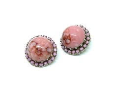 50s Pretty earrings with an intense marbled pink bead and a sparkling  frame of small opaque pink crystals -- Art.196/6 Pink Cabochon Jewelry For Formal Occasions, Pink Round Jewelry With Bead Caps, Pink Cabochon Earrings For Gift, Pink Cabochon Earrings As Gift, Pink Round Clip-on Earrings For Gift, Vintage Pink Clip-on Earrings For Formal Occasions, Formal Pink Round Clip-on Earrings, Crystals Art, Crystal Art