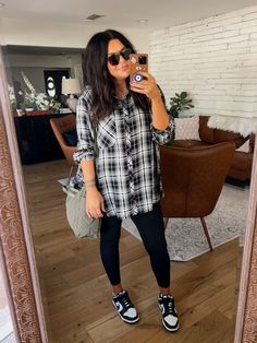 Maternity Style Fall, Fall Outfits Mom, Plaid Shirt Outfit Fall, Maternity Outfits Plus Size, Biker Short Outfits, Fall Outfit Plaid, Easy Mom Fashion, Bump Friendly Outfits, Plus Size Legging Outfits