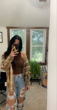 Brown Tank Top Outfit Winter, Brown Tank Top Outfit Fall, Tank Top Fall Outfits, Pumpkin Patch Flannel Outfit, Brown Flannel Outfit Aesthetic, How To Style A Brown Tank Top, Brown Tank Top Outfit Summer, Outfits With Brown Tank Top, Brown Tank Top Outfit Aesthetic