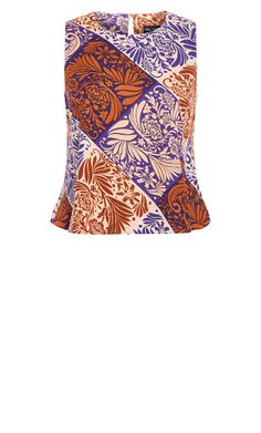 Make a statement with our Amara Print Top. With a round neckline for an ultra-flattering style and a relaxed silhouette to complement your figure, this top is sure to become a favorite. Key Features Include: - Round neckline - Sleeveless design - Back button closure detail - Pull over style - Relaxed silhouette - Hip length Team with light-wash jeans and trainers for a complete look perfect for off-duty days. | Plus Size Top Amara Prt 24 in Naxos, Size 24/2XL | City Chic | Plus Size Top Amara Pr Spring Printed Top With Scoop Neck, Spring Scoop Neck Printed Top, Summer Printed Fitted Top, Fitted Summer Top With Print, Printed Fitted Top For Summer, Chic Printed Crew Neck Tops, Chic Graphic Print Tops For The Beach, Chic Graphic Print Beach Tops, Chic Beach Tops With Graphic Print