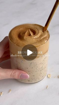 Jess Hoffman on InstagramBrown sugar shaken espresso overnight oats☕️✨ Yeswe’re doing overnight oats that taste like THAT Starbucks drinkI’m not one to venture out that often from my black coffeebut sometimes I order this drink from Starbucks when it’s warm out if I feel like mixing it up The overnight oats version tastes SO much like the drinkAnd you can optionally top it off with some Dalgona coffee(Whipped coffeerecipe below This recipe is a variation of the original coffee overnight oats by Espresso Overnight Oats, Brown Sugar Espresso, Brown Sugar Shaken Espresso, Whipped Coffee Recipe, 1500 Calorie Meal Plan, Coffee Yogurt, Shaken Espresso, Shot Of Espresso, Whipped Coffee