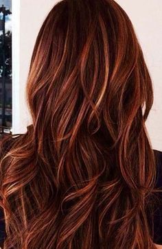 Hair Color Flamboyage, Red Hair Color Shades, Dark Auburn Hair Color, Dark Auburn Hair, Auburn Balayage, Gold Hair Colors, Hair Color Rose Gold, Dark Red Hair