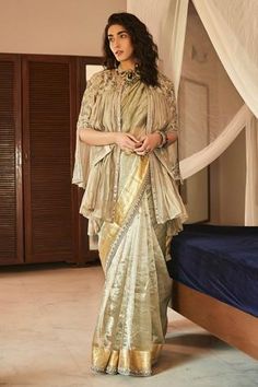 Shop for Matsya Green Embroidered Tissue Saree And Jacket Set for Women Online at Aza Fashions Saree With Jacket, Pakistani Dresses Party, Saree Jackets, Long Mirror, Tissue Saree, Embroidered Saree, Traditional Indian Outfits, Dress Indian, Green Saree