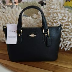 Nwt Coach Crossbody! Questions? Leave A Comment Below! Coach Handbags Outfits, Coach Bags Black, Coach Purse Outfit, Coach Bag Outfit, 2000s Stuff, Black Coach Bag, Black Coach Purse, Brand Handbags, Handbag Essentials