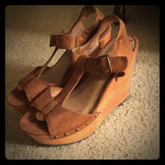 Never Worn! Cute Camel/Brown Faux Suede Platforms Shoes Brown, Brown Suede, Platform Sandals, Faux Suede, Camel, Women Shoes, Sandals, Women Shopping, Quick Saves