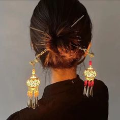 Chinese Hairstyle, Hair Reference, Vintage Elegant, Hair Sticks, Pretty Jewellery, Hair Accessories For Women, Pretty Hairstyles, Chinese Style, Hair Jewelry