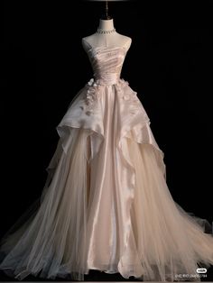 Long Party Gowns, Flower Prom Dress, Gaun Fashion, Tulle Evening Dress, Dream Wedding Ideas Dresses, Prom Dress Inspiration, Pretty Prom Dresses, Fairytale Dress