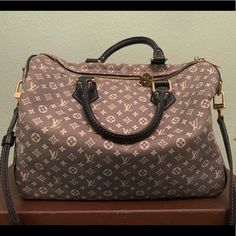 Authentic Louis Vuitton Speedy B 30 Idylle Encre Crossbody. Excellent Condition. No Longer Sold At Stores. Bags Louis Vuitton, Louis Vuitton Speedy, Louis Vuitton Bags, Louis Vuitton Speedy Bag, Authentic Louis Vuitton, Louis Vuitton Bag, Top Handle Bag, Color Blue, Bag Lady