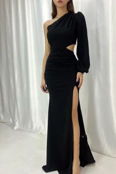 Unique tight fitting/column single shoulder pleated long sleeved formal evening dress One Shoulder Evening Dress For Spring Prom, One-shoulder Spring Prom Evening Dress, One-shoulder Evening Dress For Spring Prom, One-shoulder Maxi Dress For Prom Gala, Off-shoulder Evening Dress With Side Slits, Spring One-shoulder Prom Evening Dress, Chic Solid Color Evening Dress For Banquet, Fitted One Shoulder Floor-length Dress For Banquet, Fitted Off-shoulder Evening Maxi Dress