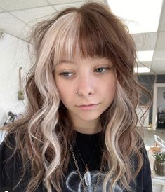 Punk Brunette Hair, Fashion Color Block Hair, Highlight Shag Hair, Newest Hair Color Trends 2022, Subtronics Concert Outfit, Colored Hair For Light Brown Hair, Checkered Dyed Hair, Split Dyed Hair Peekaboo, Color Block Split Dye